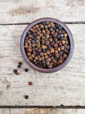 Black Pepper/ Kalemire / कालीमिर्च/ काळेमिरे